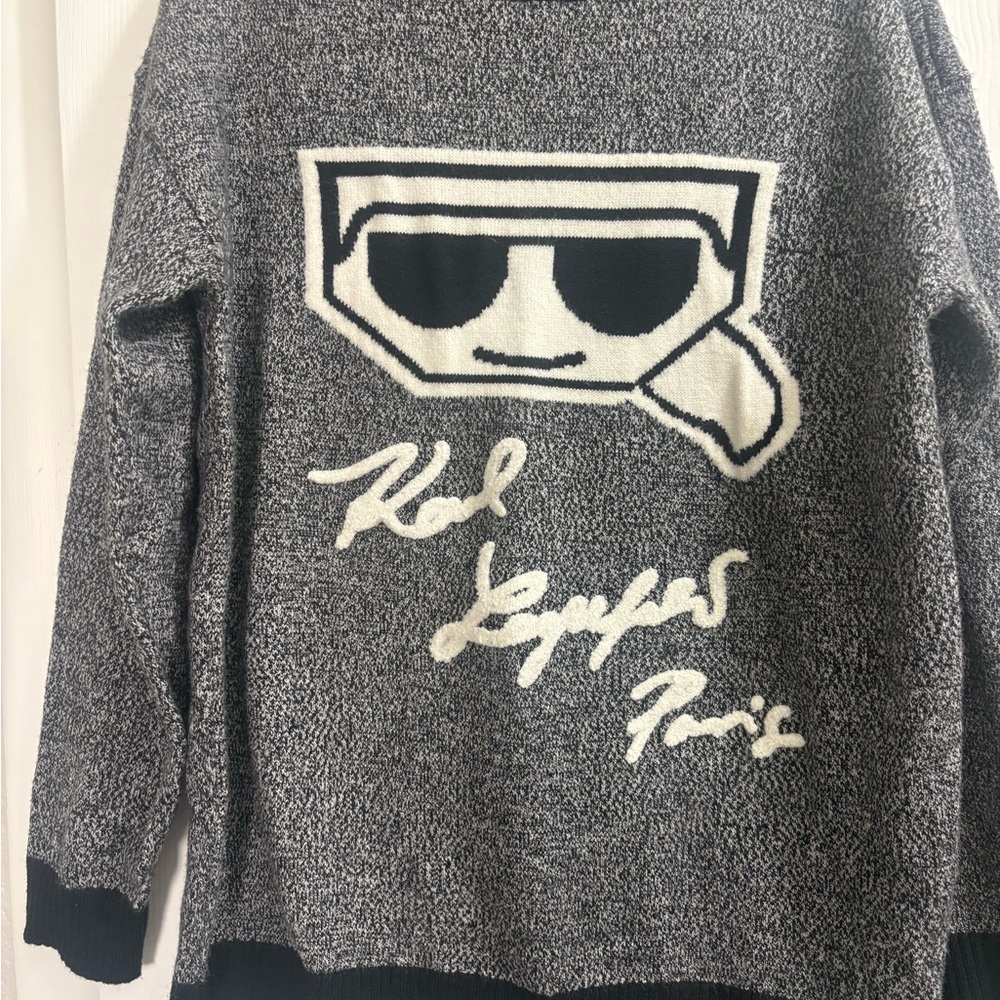 Karl Lagerfeld Gray and Black Graphic Crewneck Sweater